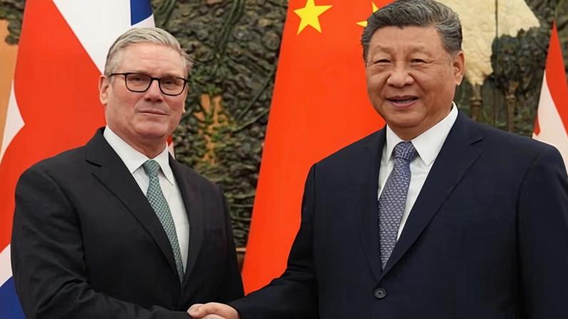 Keir Starmer with Xi Jinping, shaking hands