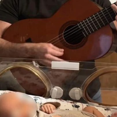 Pai toca louvor para bebê com lesão cerebral e declara cura