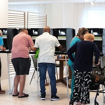 Trump sugere que republicanos tomem o controle das eleições para proteger o partido