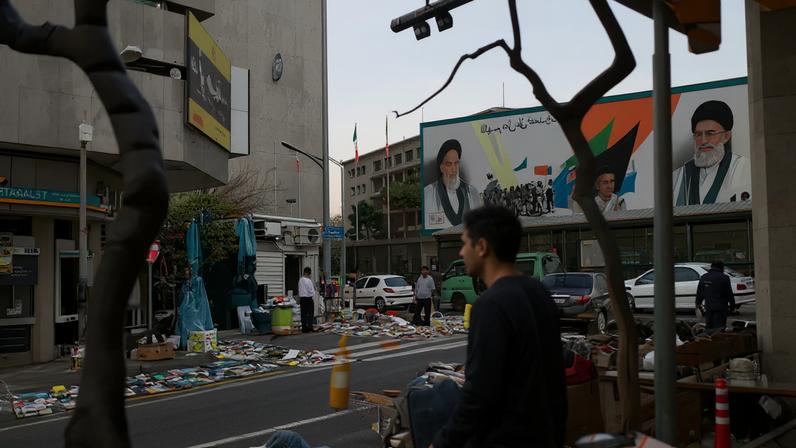 Estudantes iranianos protestam pelo segundo dia em universidades