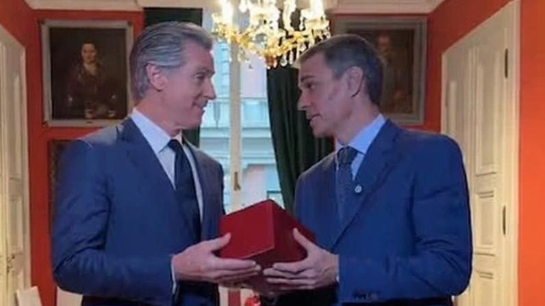 Sánchez está à frente ou segue na direção contrária?