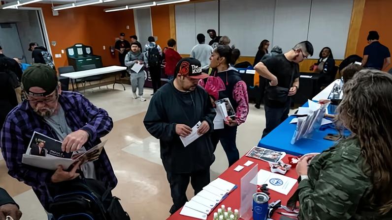 Relatório de empregos dos EUA é adiado novamente por fechamento do governo