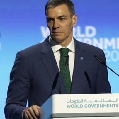 Elon Musk chama PM espanhol de tirano por plano de banir menores de 16 das redes