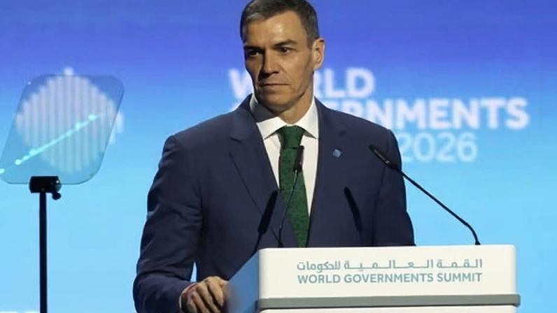 Elon Musk chama PM espanhol de tirano por plano de banir menores de 16 das redes