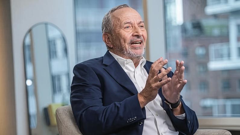 Larry Summers se demite de Harvard após revelações dos arquivos Epstein