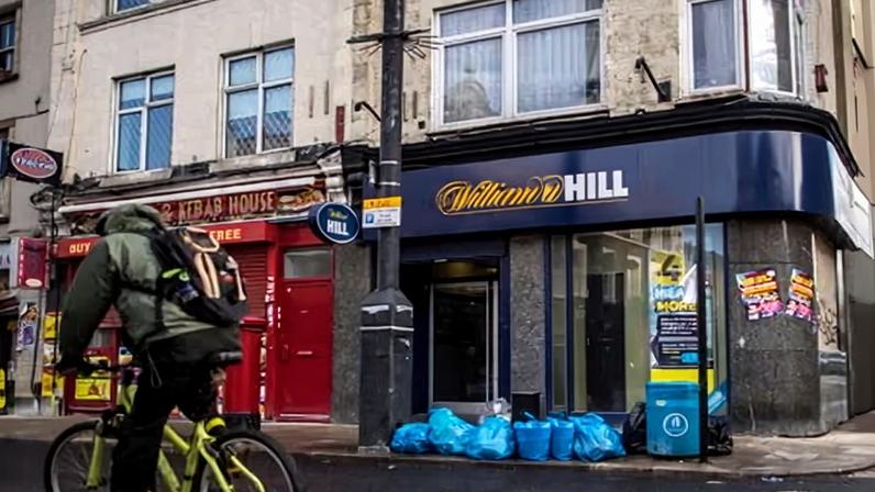 Áreas mais pobres da Inglaterra têm 70% mais lojas de vape e casas de apostas