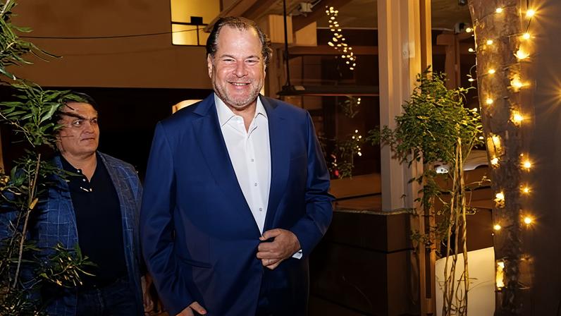 Funcionários da Salesforce indignados após piada do CEO sobre ICE