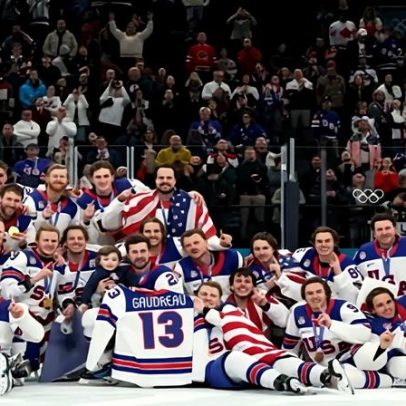 Hóquei masculino dos EUA visita a Casa Branca; Minnesota fica de fora