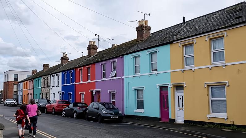 Mercado imobiliário na Inglaterra e no País de Gales mostra sinais de recuperação