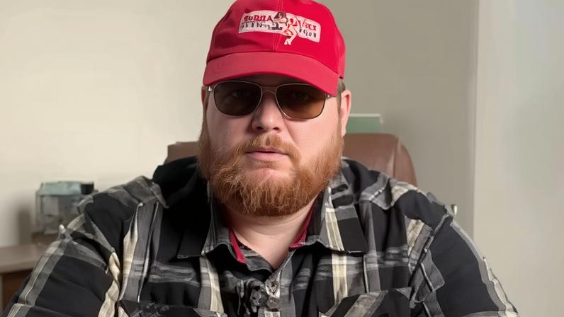 Autor por trás de vídeos satíricos com IA é condenado por ódio