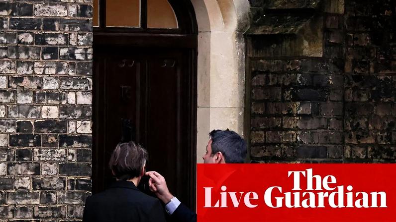 Starmer diz que material precisa ser revisado antes divulgar Mandelson