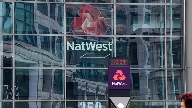 NatWest adquire Evelyn Partners por 2,7 bilhões de libras