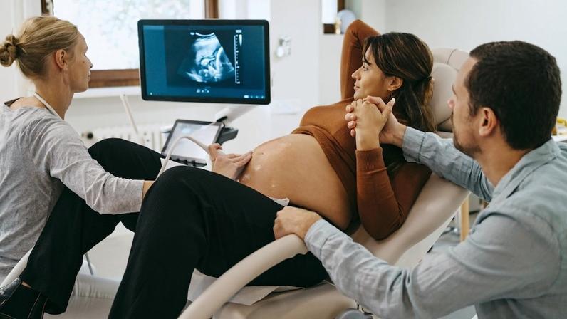 Seis orações por celebração e paz após perda gestacional