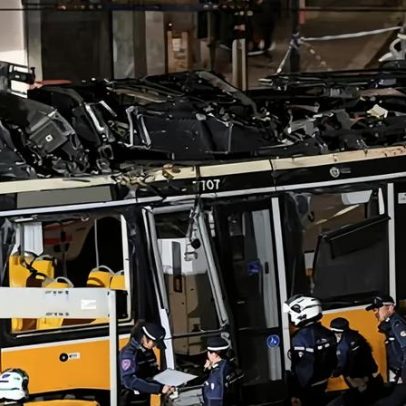 Duas vítimas fatais e 38 feridos após o descarrilamento do bonde em Milão