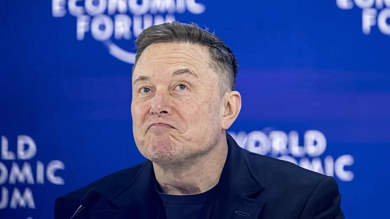 Condenação do chatbot de Elon Musk atinge ponto crítico após raid francesa