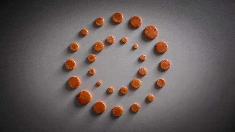 Sobreviventes contestam versão da guarda costeira grega sobre naufrágio de migrantes