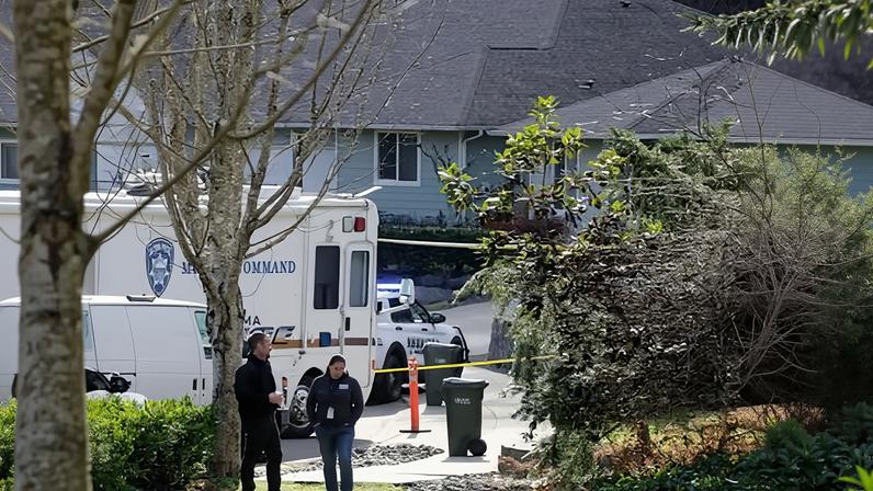 Homem que matou quatro a facadas em Washington tinha histórico de saúde mental