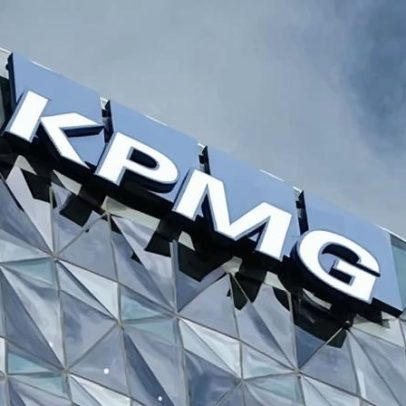 Sócio da KPMG é multado por usar IA para trapacear em treino de IA
