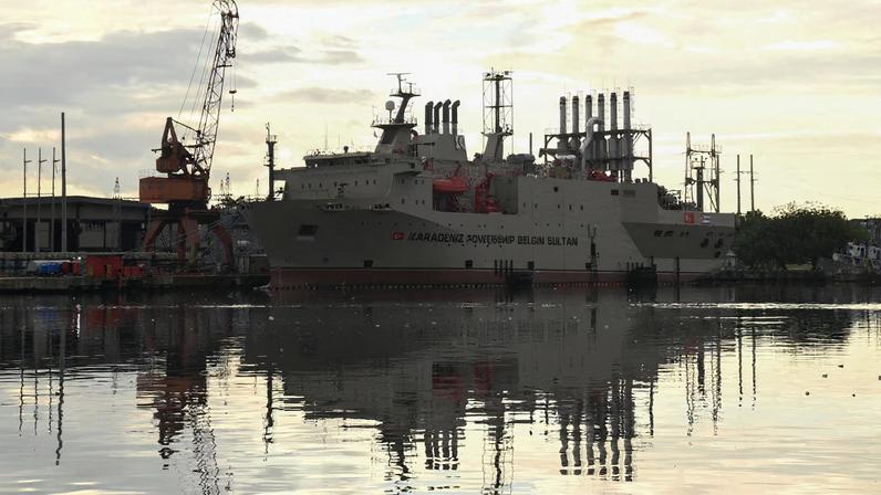 A floating power plant is docked on Havana Bay, after U.S. President Donald Trump vowed to stop Venezuelan oil and money from reaching the island as Cubans brace for worsening fuel shortages amid regular power outages, in Havana, Cuba January 12, 2026. REUTERS/Norlys Perez/File Photo