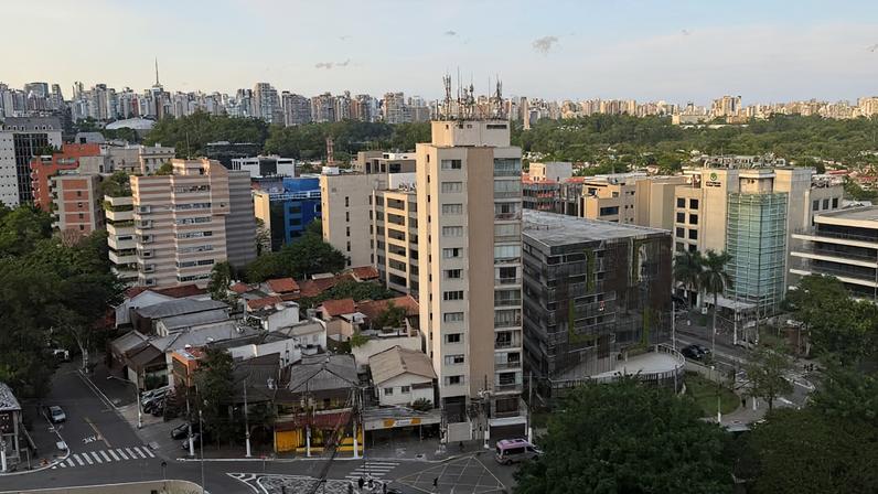Vista do bairro do Itaim, em São Paulo: Planta Inc. aposta em requalificação de edifícios em bairros nobres.