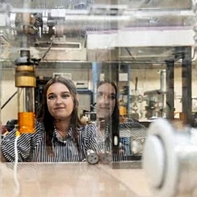 Caucus trabalhista cobra ação de Wells por reforma lenta de anúncios de jogos