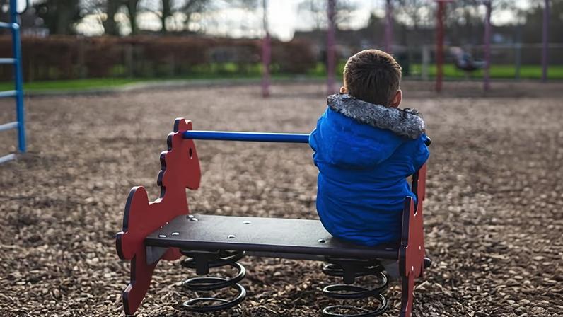 Ministros reforçam combate ao lucro em cuidados e estimulam acolhimento