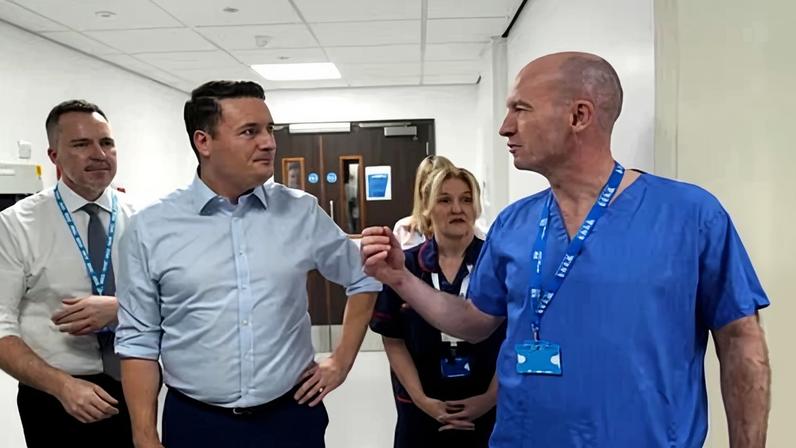 NHS: acordo com Palantir é questionado após preocupações de autoridades