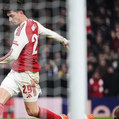 Arsenal vence Chelsea por 4 a 1 no agregado