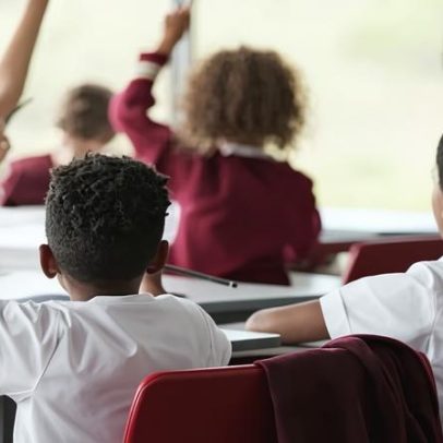 Nova orientação de gênero para escolas e faculdades da Inglaterra