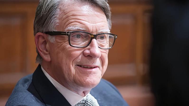 Arquivos de Mandelson serão publicados, mesmo se constranger No. 10, diz ISC