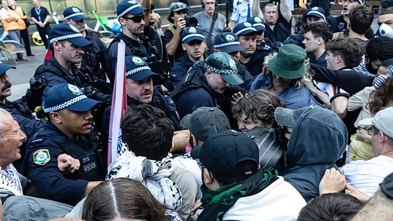 Grupo trabalhista critica resposta policial a protestos anti-Herzog
