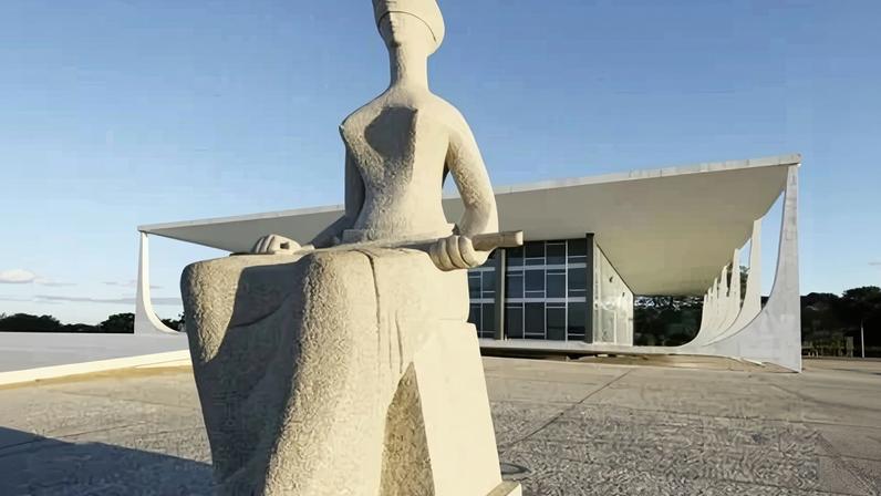 Combater os supersalários e penduricalhos no serviço público aliviaria os cofres do Tesouro – Imagem: Gervásio Baptista/STF