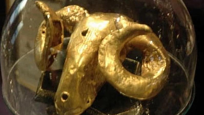The Asante golden ram’s head is kept in the officers’ mess at their barracks in Larkhill, Wiltshire.
