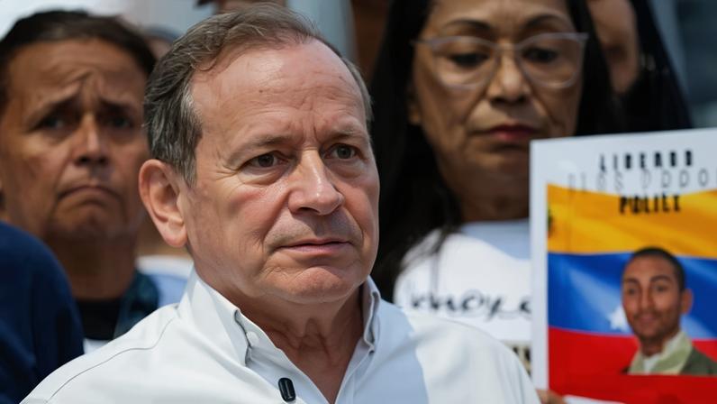 Aliado próximo de Machado é sequestrado por homens armados após saída da prisão