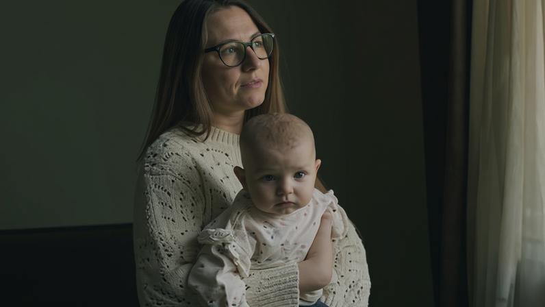 Ucranianos constroem famílias sob a sombra da guerra sem medo