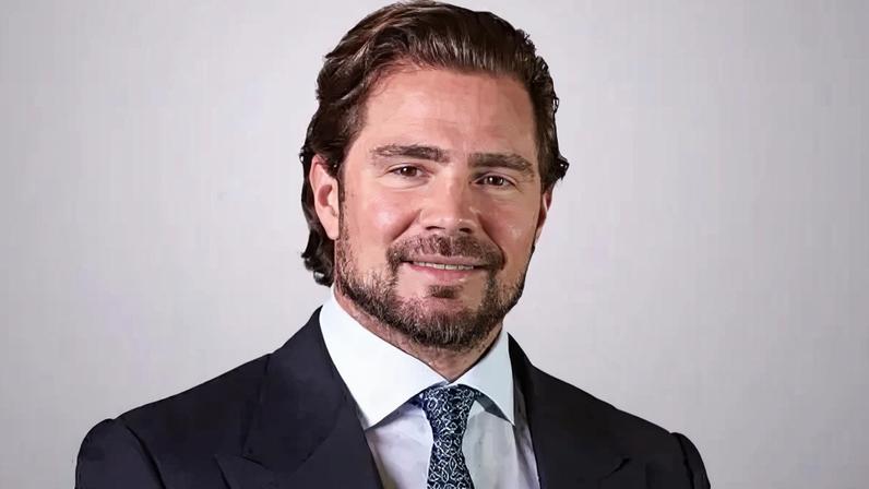 Vorcaro teria recebido autoridades federais em sua casa de veraneio em Trancoso (BA). TCU irá apurar envolvidos e relação com liquidação.