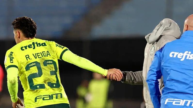 Raphael Veiga e Abel Ferreira (Foto: Cesar Greco / Palmeiras)