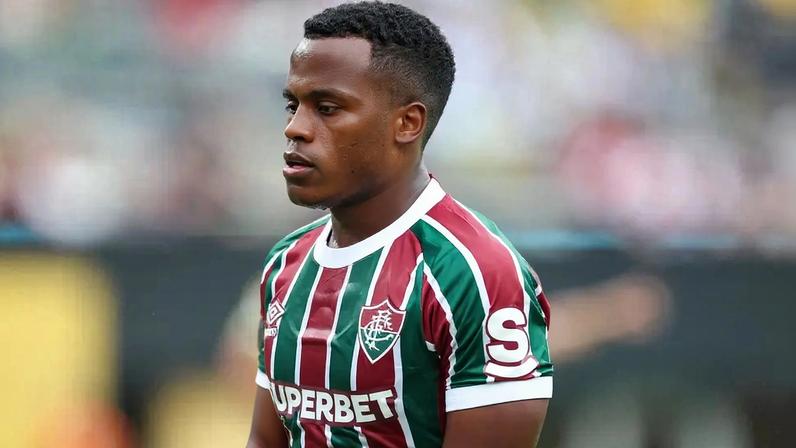 Arias com a camisa do Fluminense (Foto: Marcelo Gonçalves/Fluminense FC)