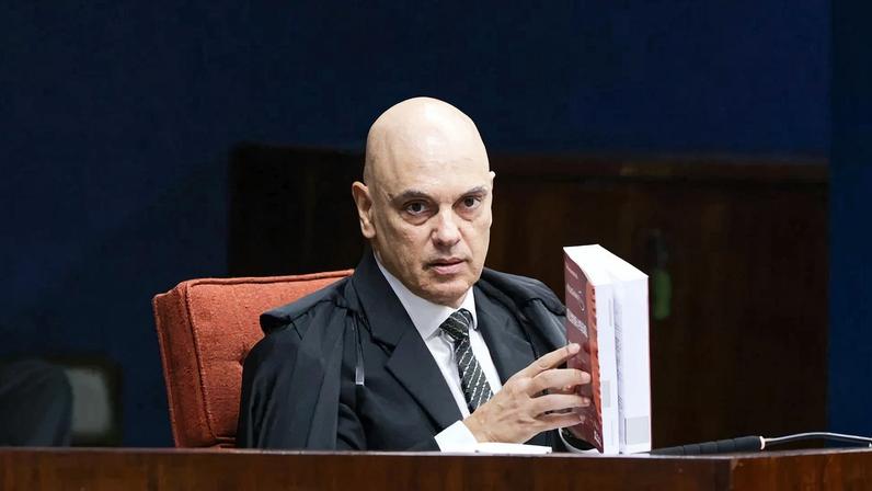 Ministro Alexandre de Moraes, durante a sessão de quarta-feira 10 no julgamento da tentativa de golpe no Supremo Tribunal Federal (STF) – Foto: Rosinei Coutinho/STF