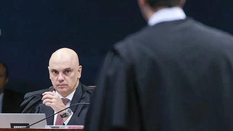 Desclassificação: Alexandre de Moraes, durante julgamento do núcleo 3. Relator homologou acordos de não persecução penal em relação a dois réus. (Foto: Antonio Augusto/STF)