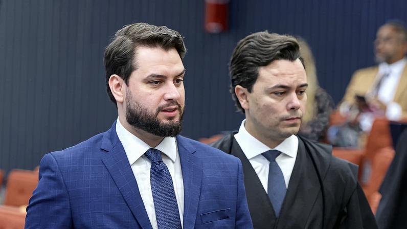 Defesa de Filipe Martins recorre da prisão com prova em cartório