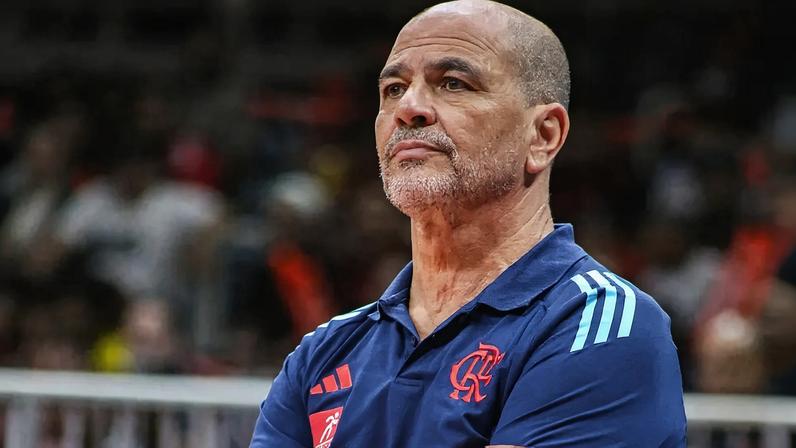 Sergio “Oveja” Hernández chegou no Flamengo em fevereiro de 2025 (Foto: Juliana Nascimento / CRF)