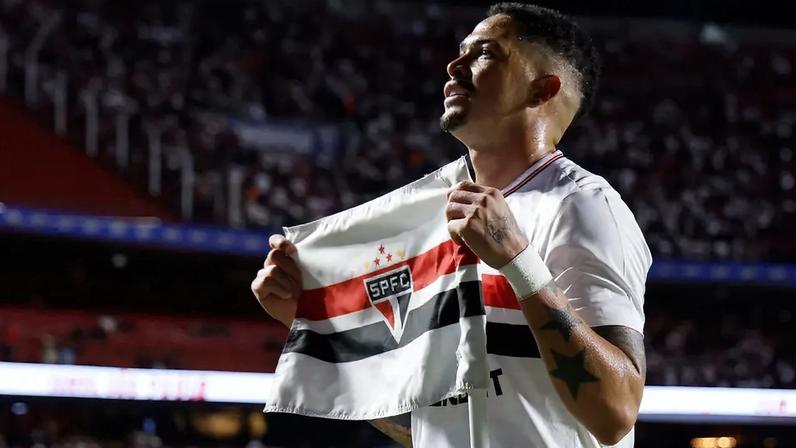 Luciano tem histórico positivo contra o Palmeiras (Foto: Rubens Chiri e Paulo Pinto/Saopaulofc.net)