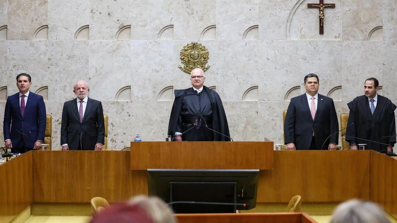 Ministros permanecem divididos sobre adoção do Código de Ética de Fachin