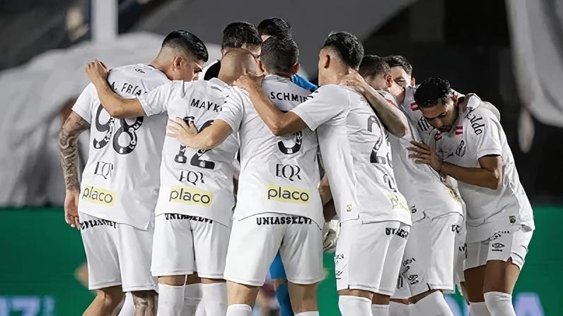 Time do Santos em partida contra o São Paulo, na Vila Belmiro, em 3 de fevereiro de 2026