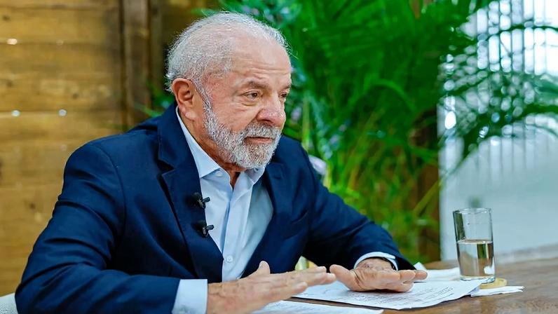 Lula concede entrevistas em Salvador, na Bahia, durante o Carnaval. Foto: Ricardo Stuckert / PR