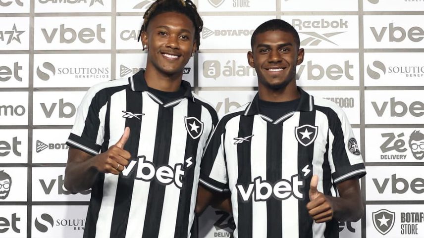Ythallo e Wallace Davi foram apresentados pelo Botafogo (Foto: Vítor Silva/Botafogo)