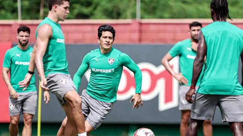 Cano e Hércules treinam normalmente e podem enfrentar o Vasco