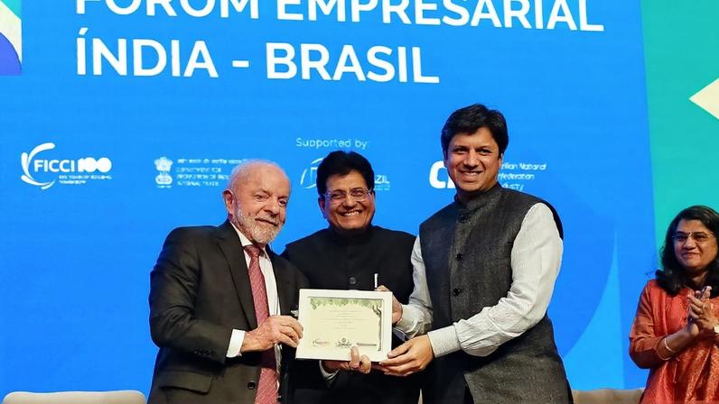 Embraer assina acordo para instalar linha de montagem na Índia