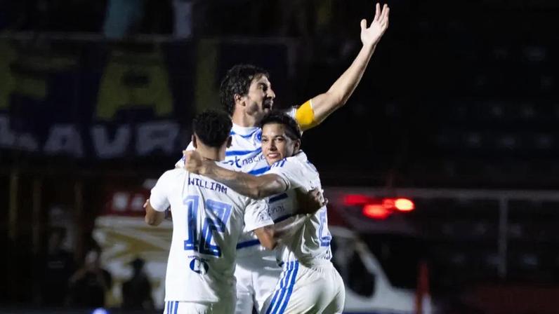 Lucas Silva revela orientação de Tite que garantiu vitória do Cruzeiro